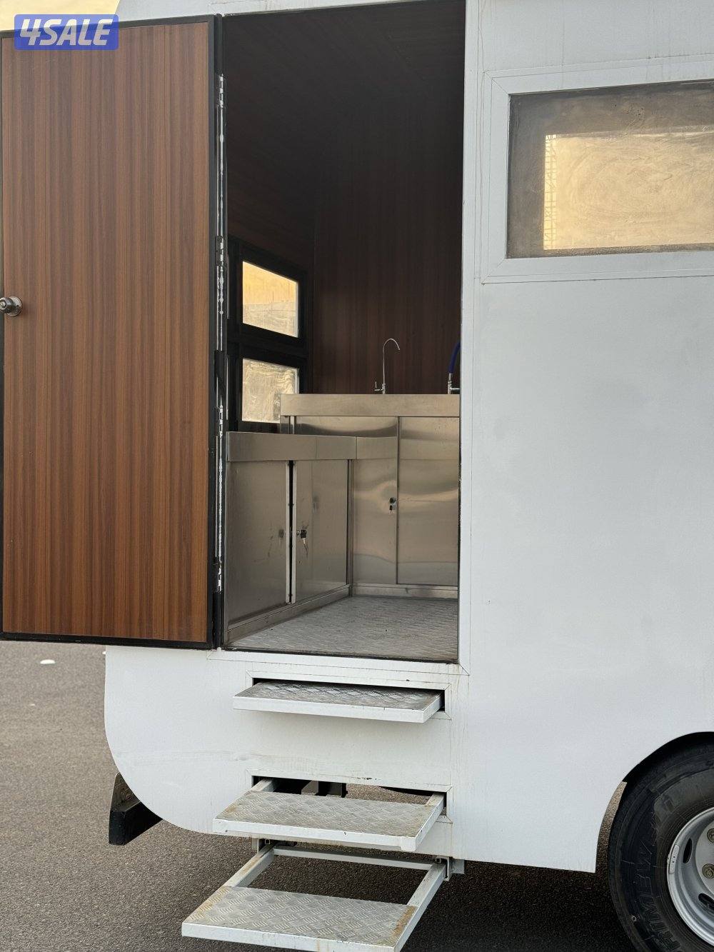 للبيع الصندوق فقط او السياره بالكامل3