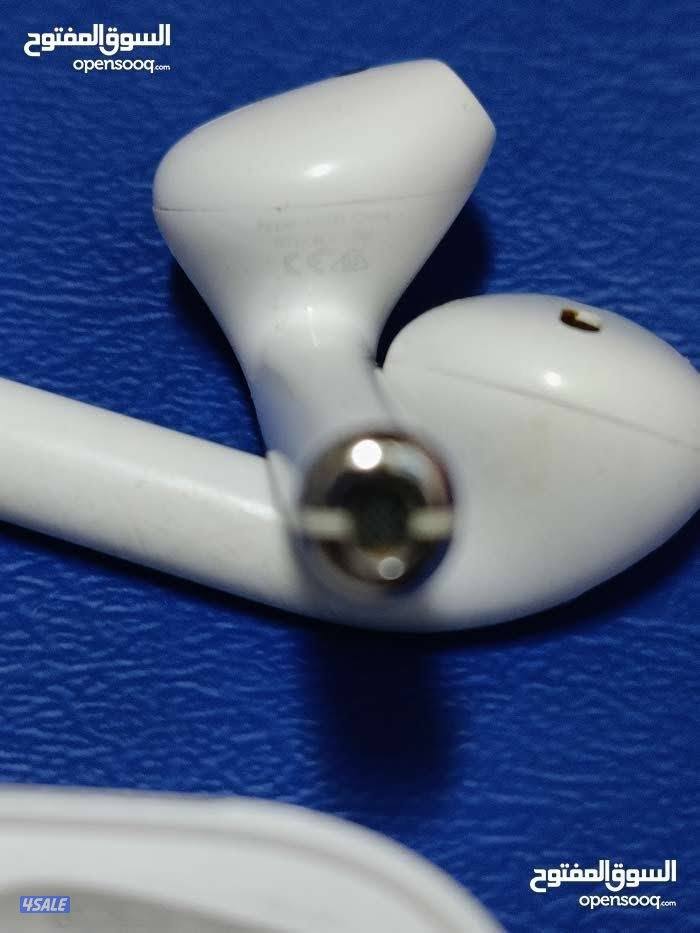 سماعه ابل 2 اصلي بحاله فوق الممتازه1