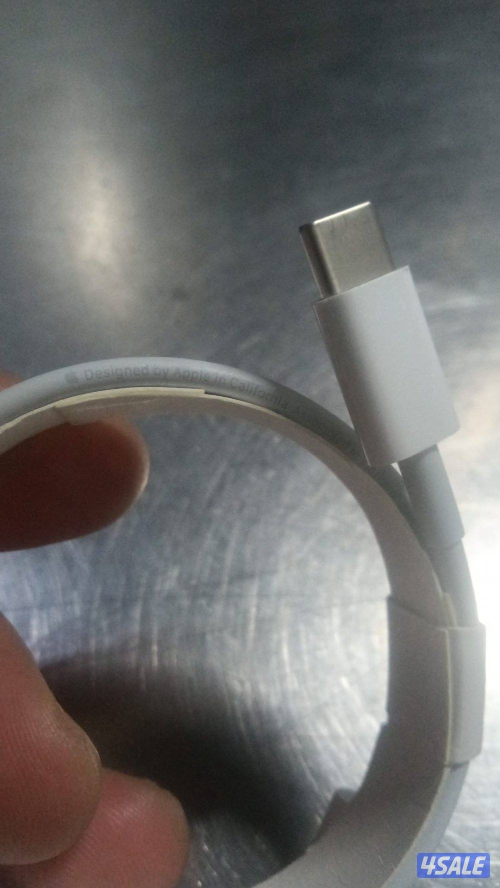 شاحن ابل امريكي 20وات 13 برو ماكس اصلي جديد بالسريال نمبر4