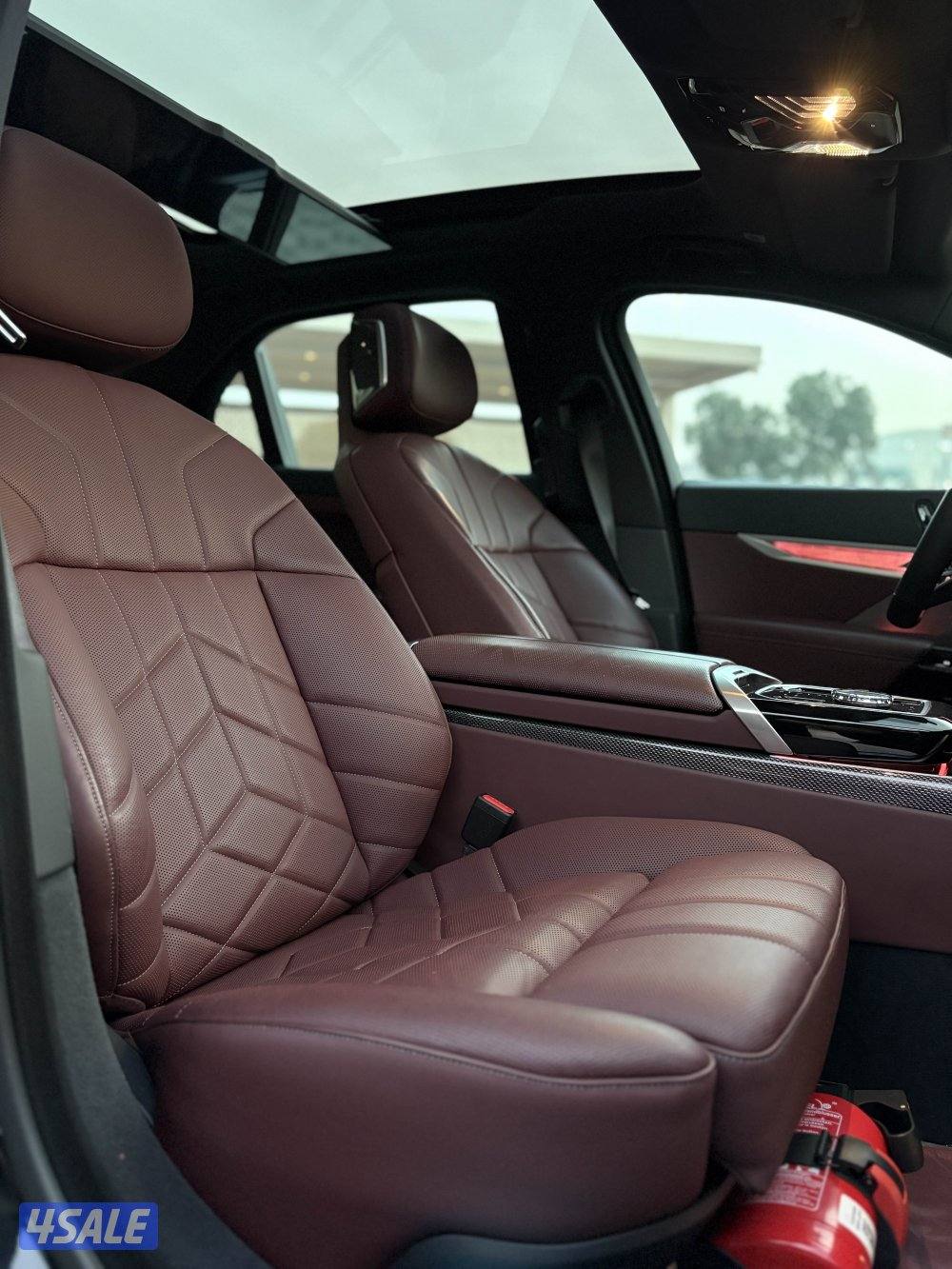 للبيع BMW740i مديل 20233