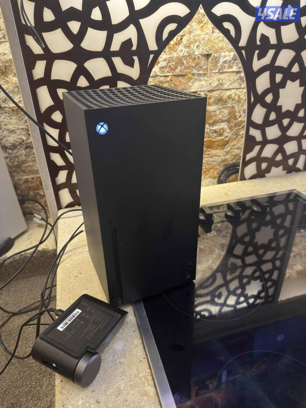 اكسبوكس سيريس اكس نظيف بكامل ملحقاته بالكرتون0