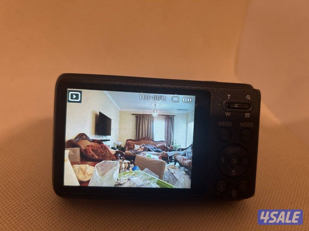 عرض على كاميرات سامسونغ لها شاشتين سعر 100 مع كامل اغراضها3