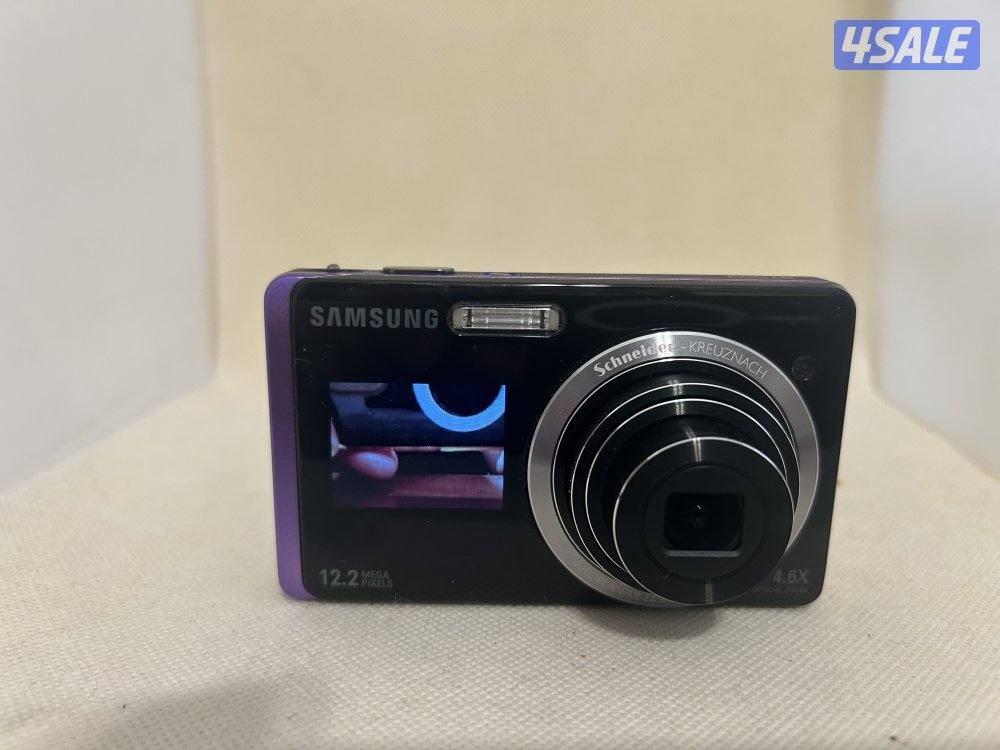 عرض على كاميرات سامسونغ لها شاشتين سعر 100 مع كامل اغراضها6