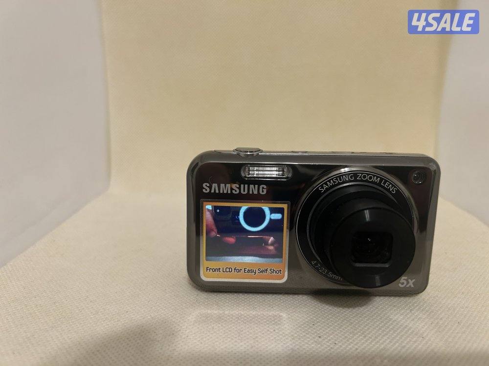 عرض على كاميرات سامسونغ لها شاشتين سعر 100 مع كامل اغراضها7