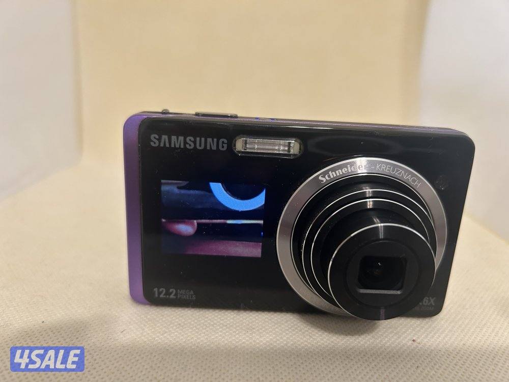 عرض على كاميرات سامسونغ لها شاشتين سعر 100 مع كامل اغراضها8