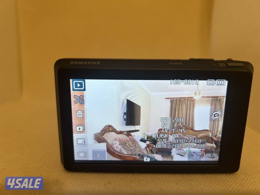 عرض على كاميرات سامسونغ لها شاشتين سعر 100 مع كامل اغراضها9