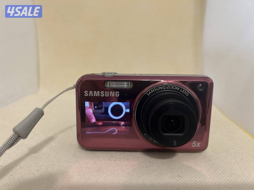 عرض على كاميرات سامسونغ لها شاشتين سعر 100 مع كامل اغراضها10