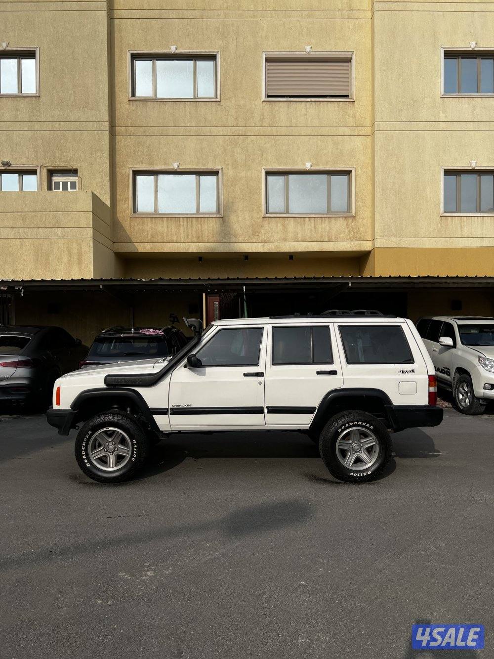 جيب شروكي ( قير عادي - دبل قير )2