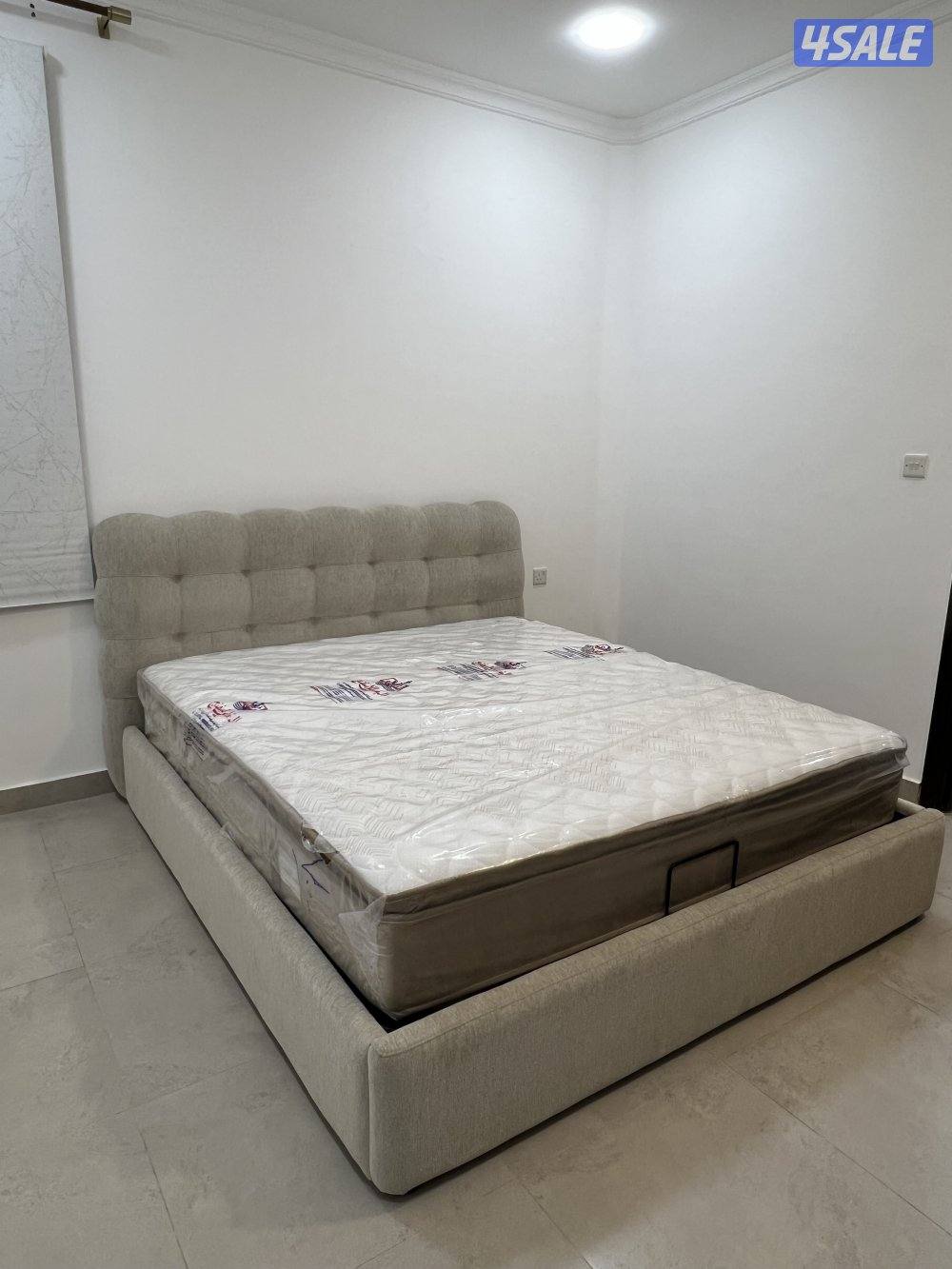 الرقعي للإيجار بحالة الجديدة ، يوجد أغراض جديدة بالكرتون1