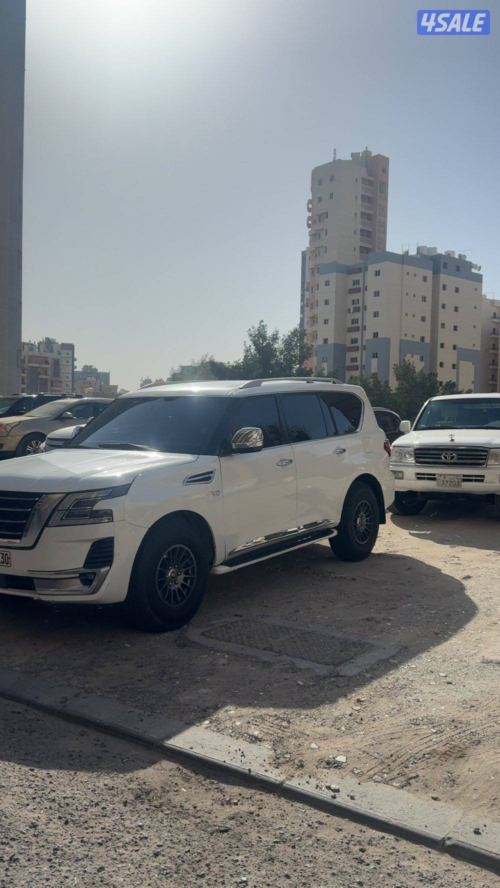 للبيع او للبدل مجدد كامل من برا وداخل ٢٠١٢ شرط الفحص قير مكينه شاصي5