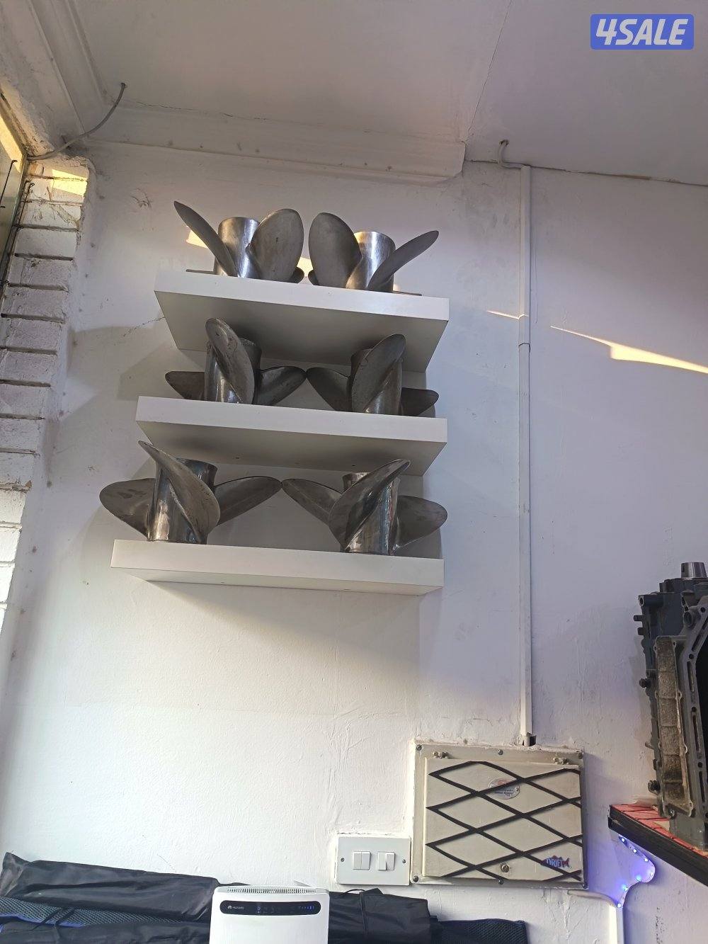 ميكانيكي و كهربائي طراد جهاز ais8