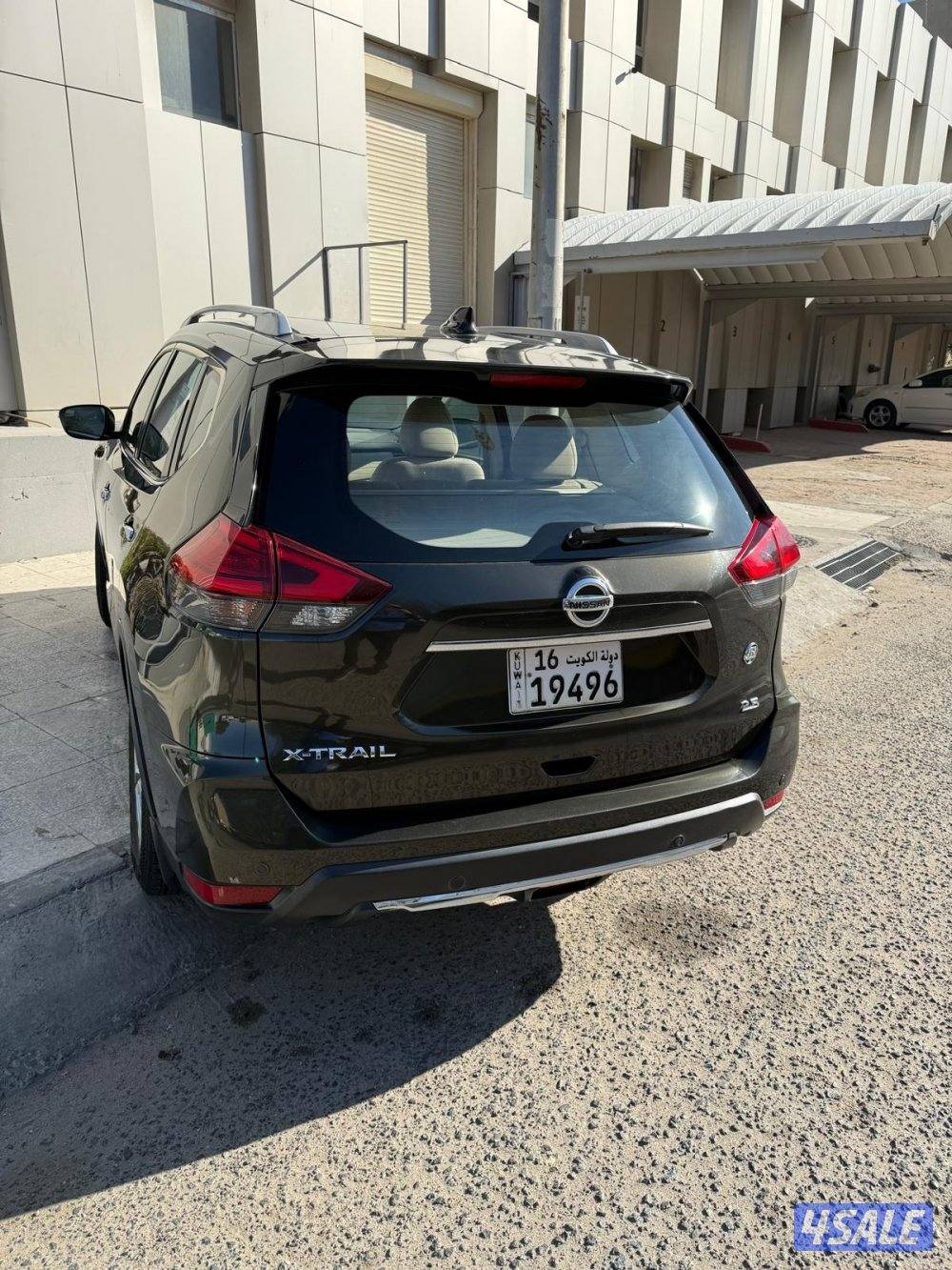 السلام عليكم نيسان اكس تريل موديل ٢٠١٨ مسحوبة من معرض الوكالة المستعمل8