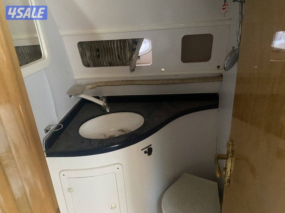 للبيع طراد اماراتي ٣١ قدم موديل ٢٠١٩7