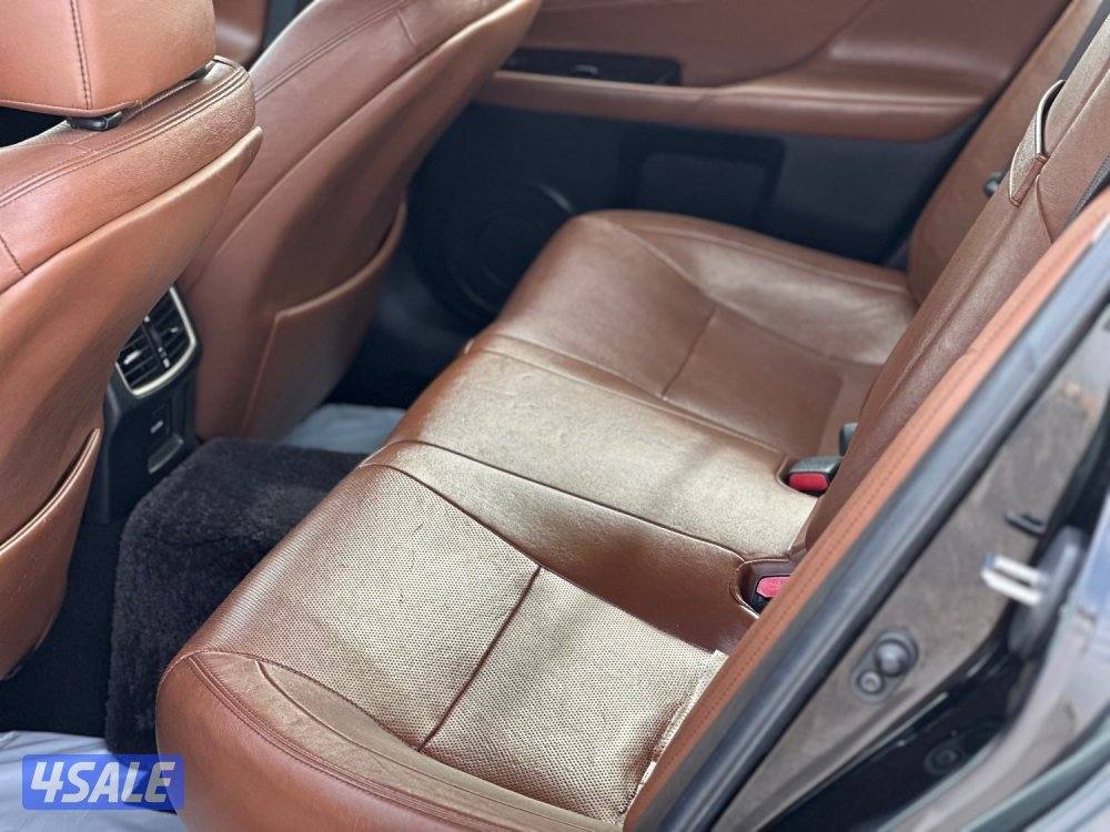 للبيع لكزس GS250 وارد الوكالة الساير4