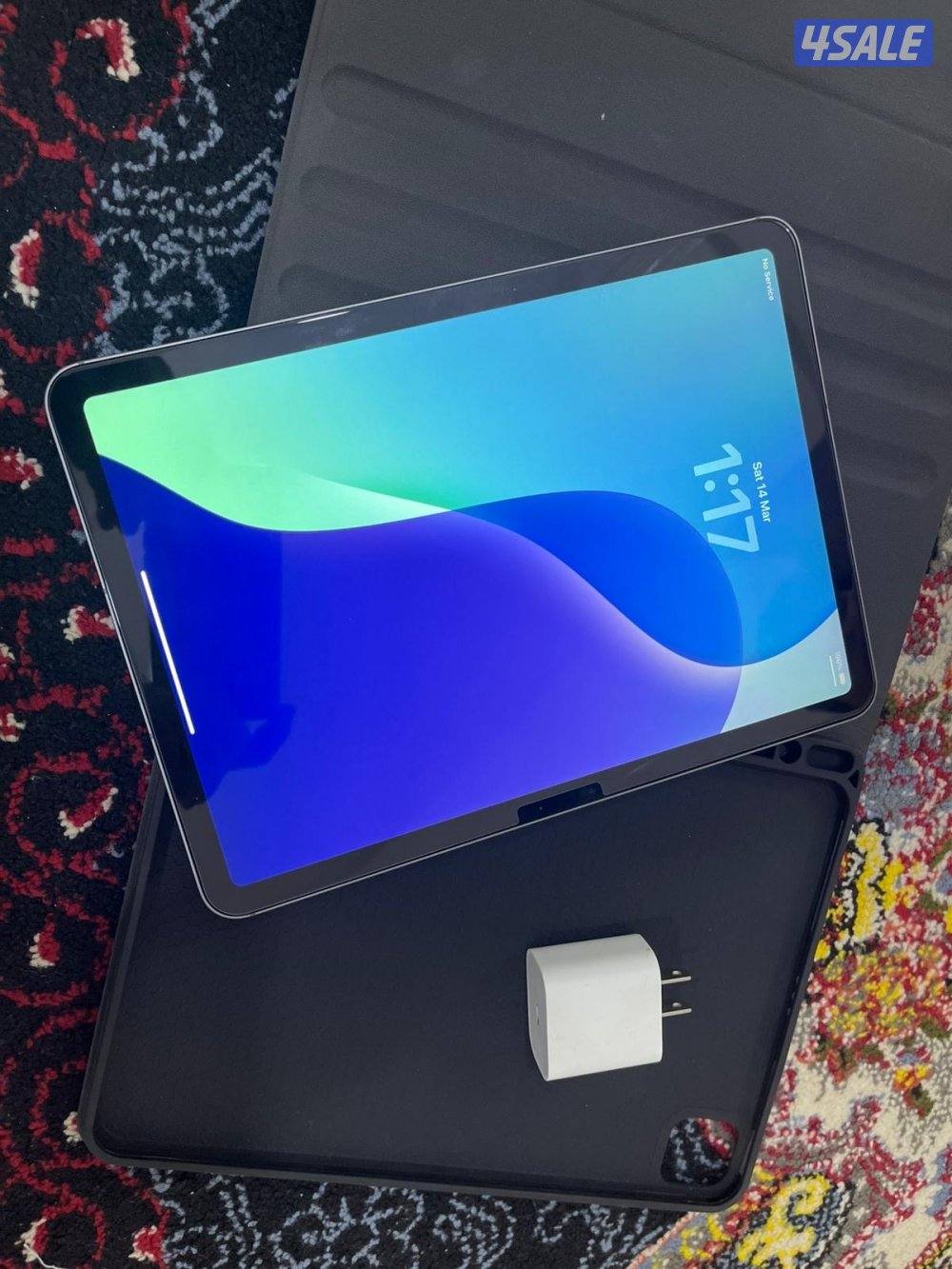 ايباد اير 11 انش M2 بطاريه 100 مساحه 256 غيغا نظيف حيل سنة 20241