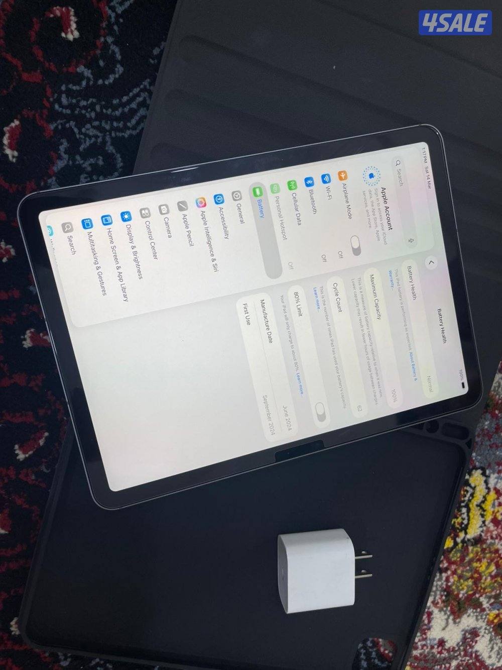 ايباد اير 11 انش M2 بطاريه 100 مساحه 256 غيغا نظيف حيل سنة 20244