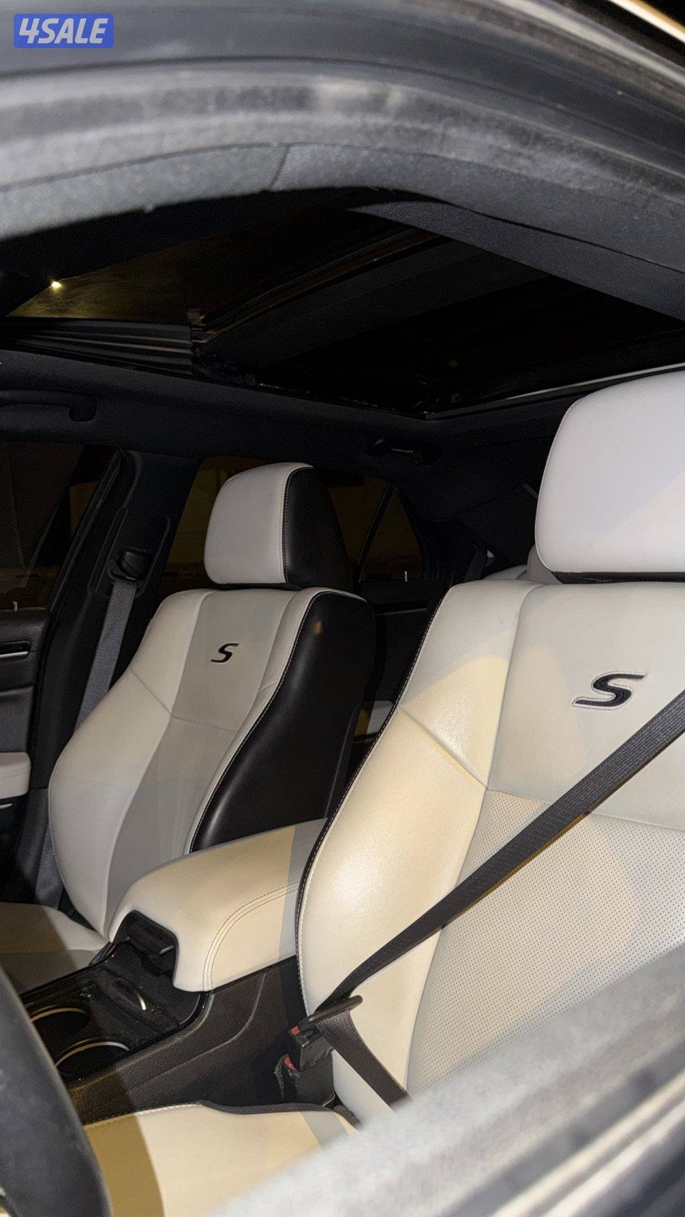 كرايزلر 300S 20203