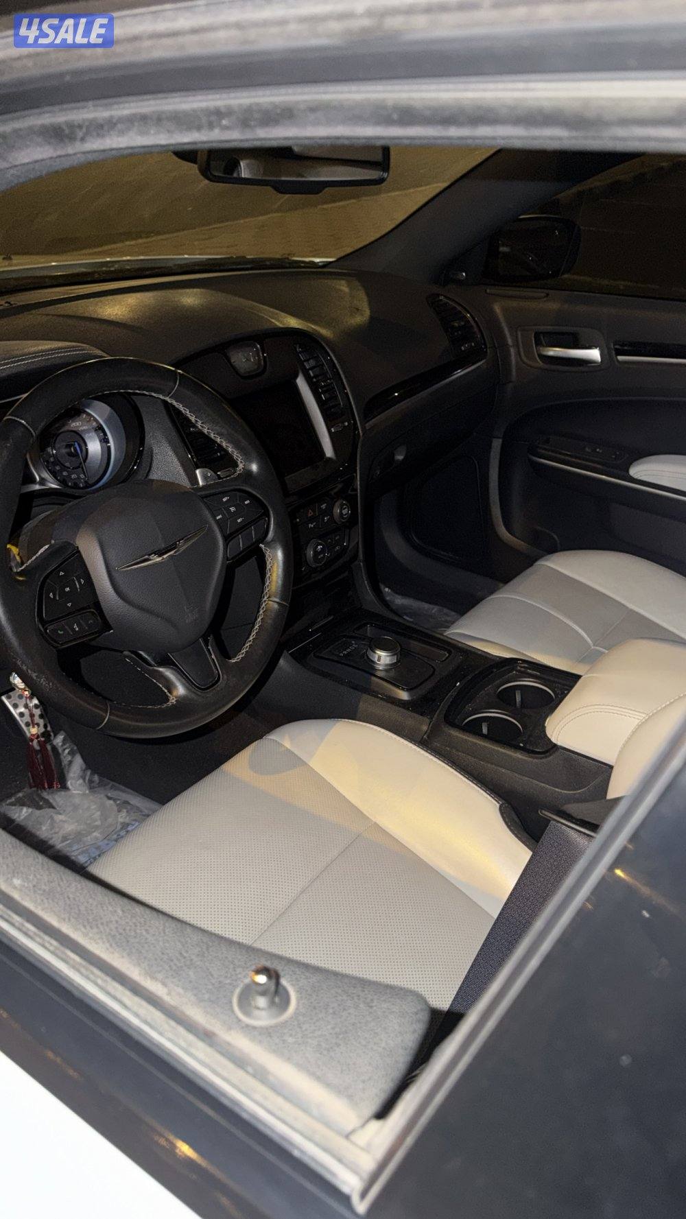 كرايزلر 300S 20206