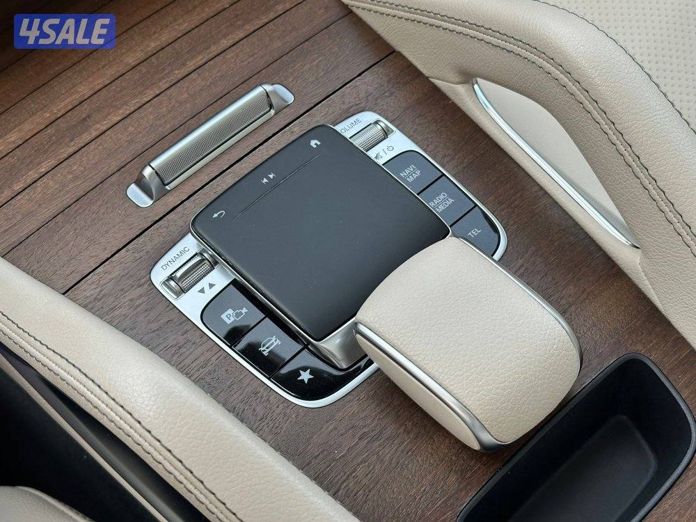 مرسيدسGLE450 كتAMG موديل2020 عداد68الف وارد الملا10