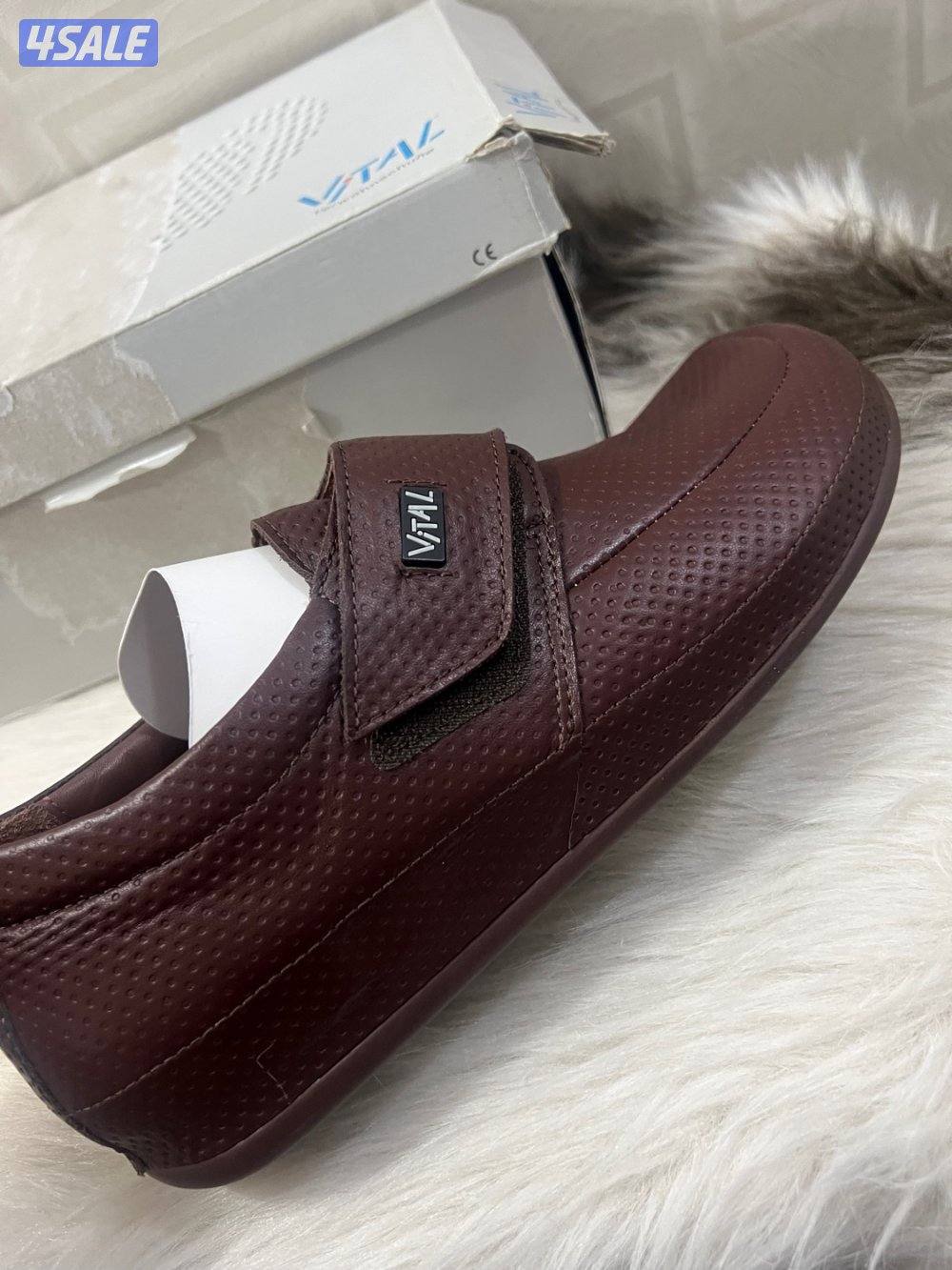 للبيع جوتي ومداس ونعل فيتال مقاس ٤١ اصليين3