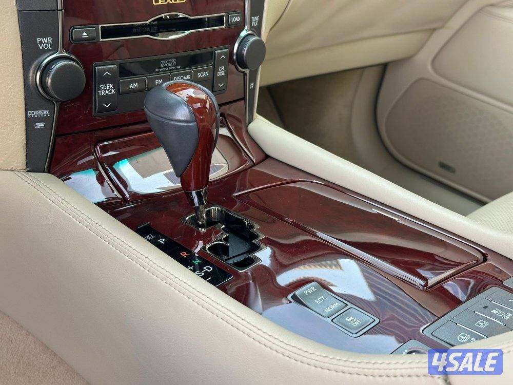 لكزسLS460L موديل2008 عداد38الف وارد الساير سيرفس منتظم بحاله نادره9