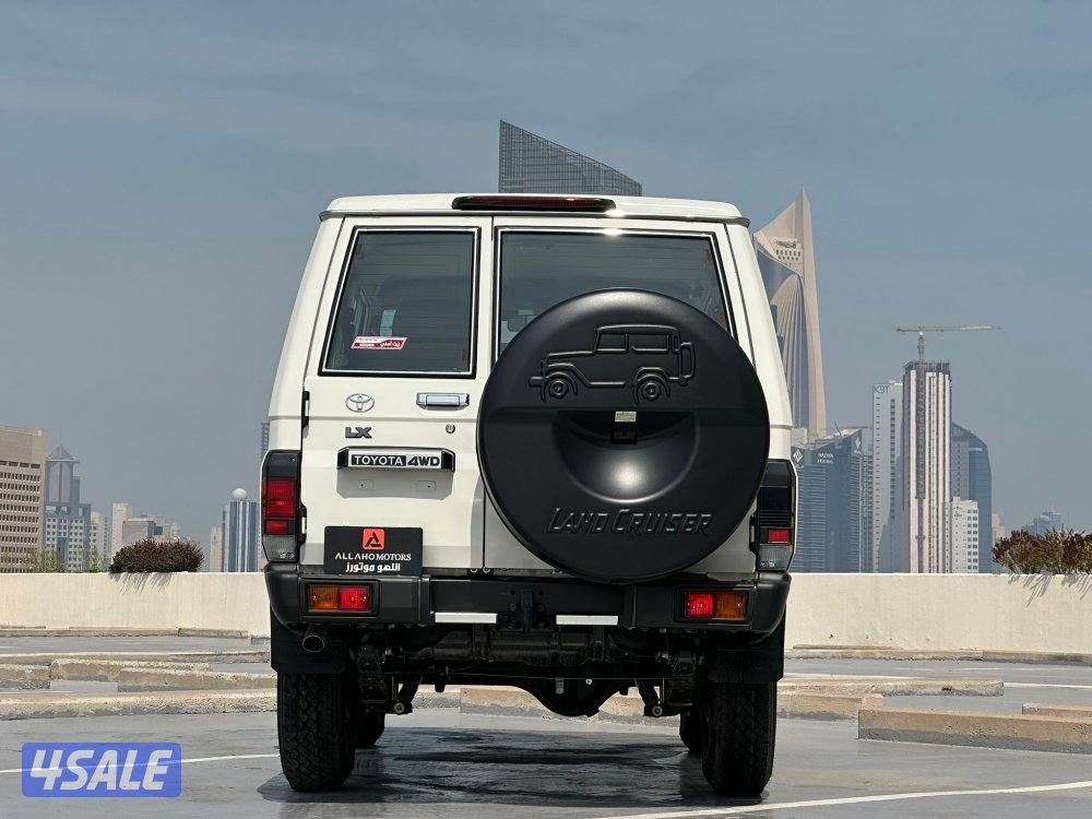 لاندكروزر(ربع) موديل2025 (اصفار) وارد السعوديه (ديزل)4