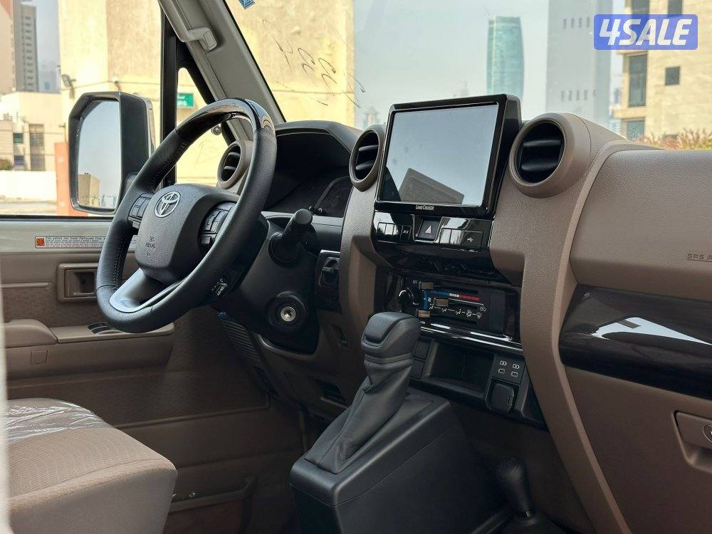 لاندكروزر(ربع) موديل2025 (اصفار) وارد السعوديه (ديزل)8