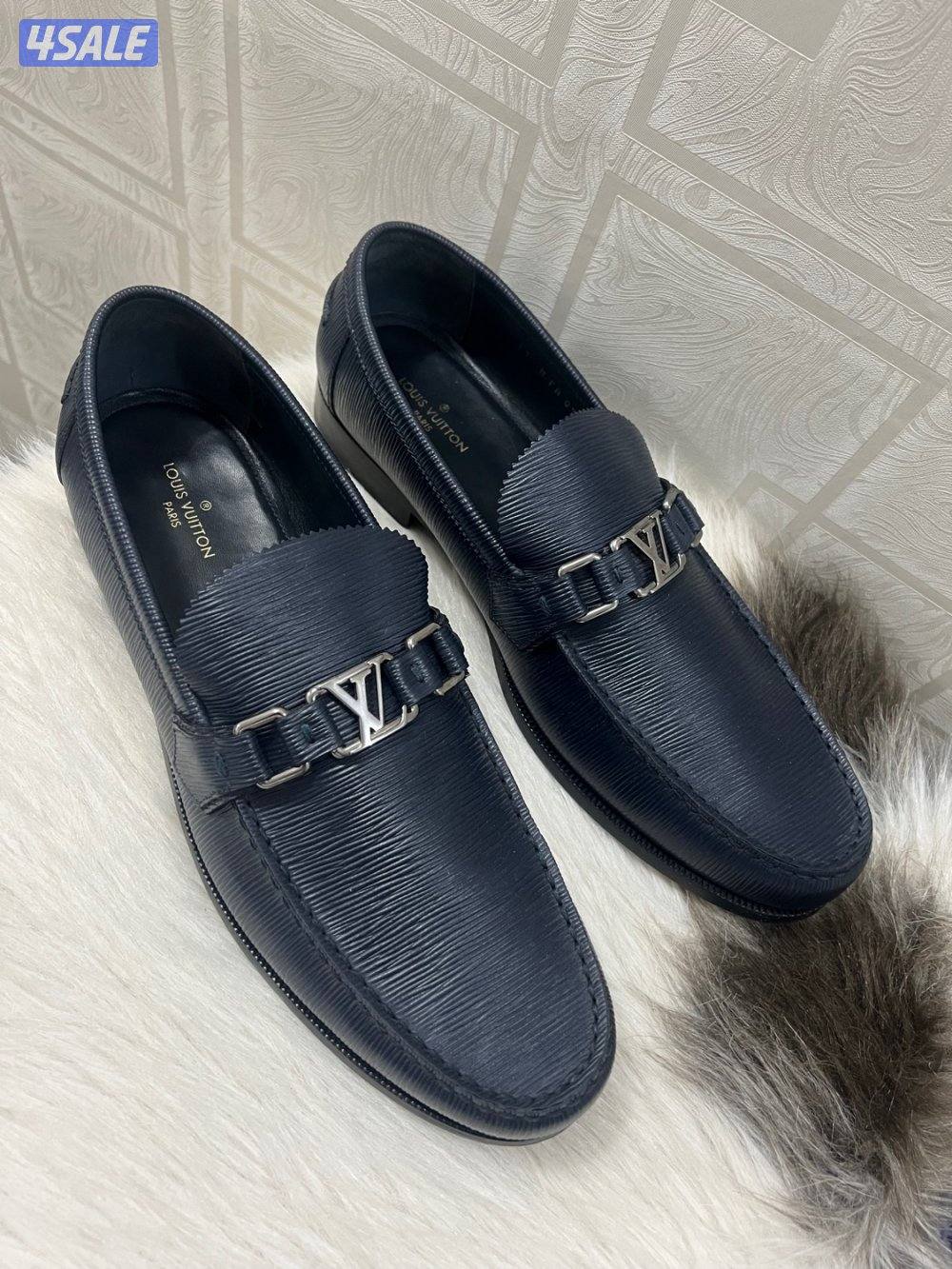 جوتي lv رسمي اصلي مقاس ٤٥0