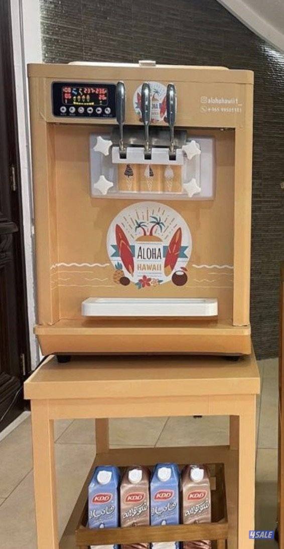 للبيع جهاز صانع ايس كريم 3 فتحات نظيف جداً1