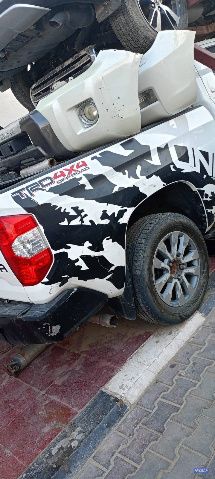 قطع غيار جيبات لاندكروزر براضو لكزس باترول افجي4