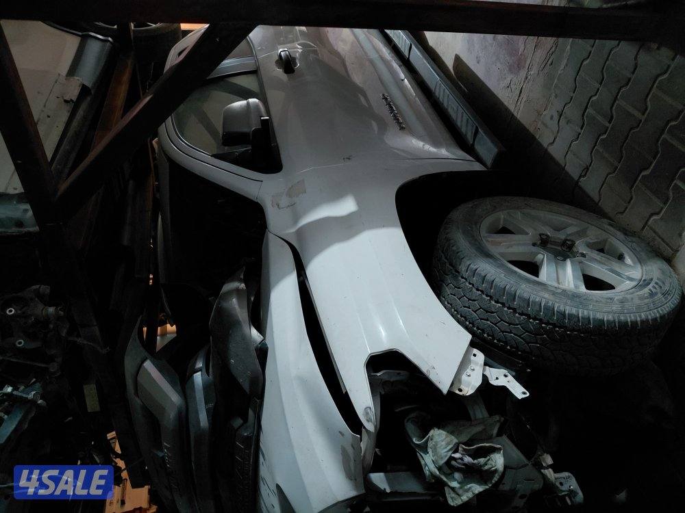 قطع غيار جيبات لاندكروزر براضو لكزس باترول افجي10