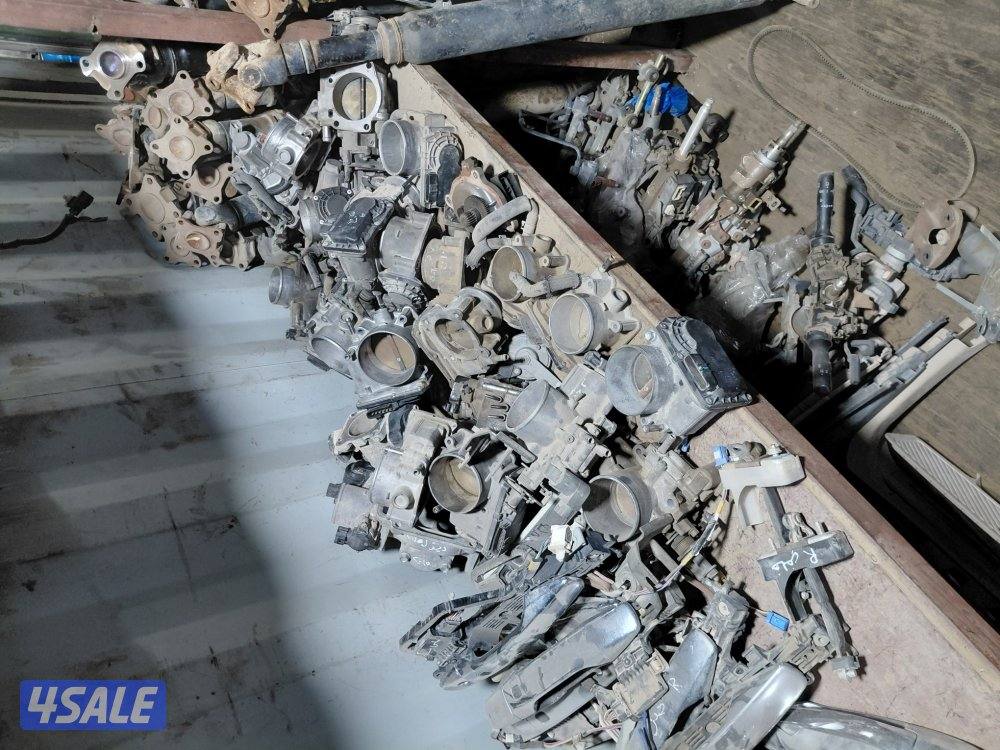 قطع غيار جيبات لاندكروزر براضو لكزس باترول افجي14