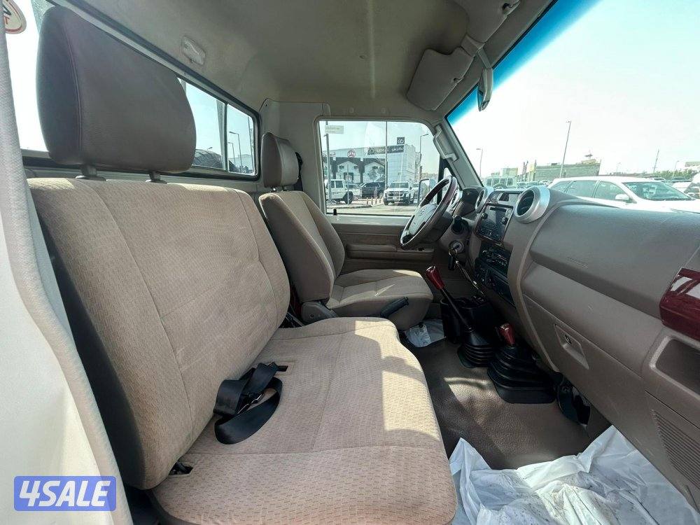 تويوتا لاند كروزر شاص LX .V6 موديل 2021 ماشى 145.000 k.m  وارد الساير7