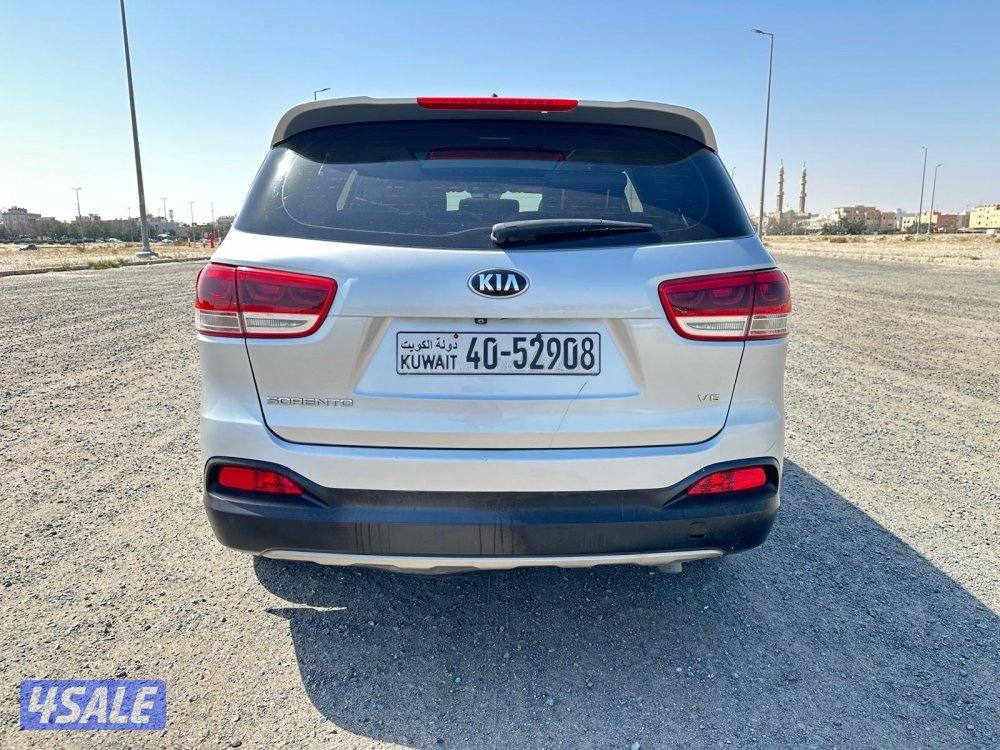 كيا سورينتو ٢٠١٧ كامل المواصفات بحالة ممتازة10