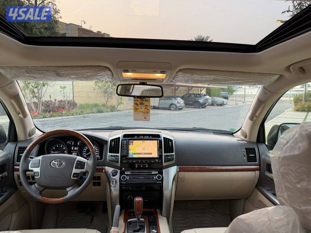 لاند كروزر VX.R عداد 126 صبغ الوكالة9