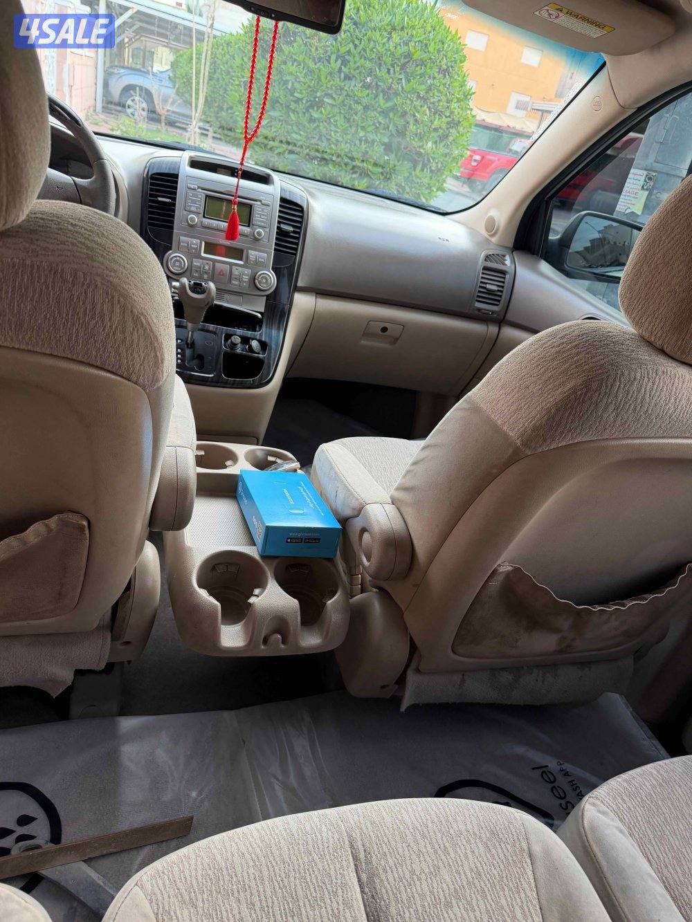 كرنفال ٢٠١٣ ماشي ٣٤٠ الف بحاله جيده جدا5