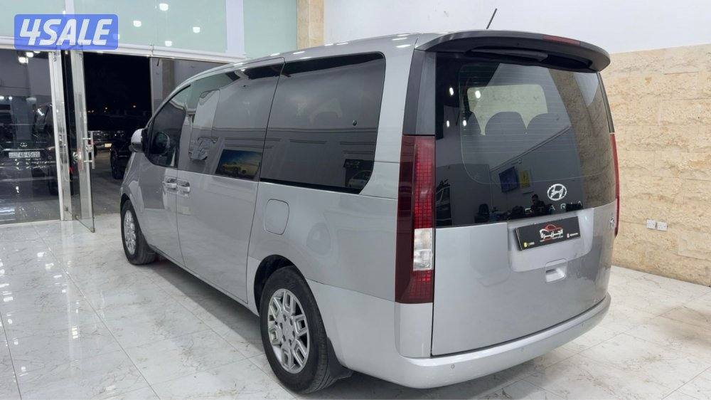للبيع هيونداي ستاريا 20222