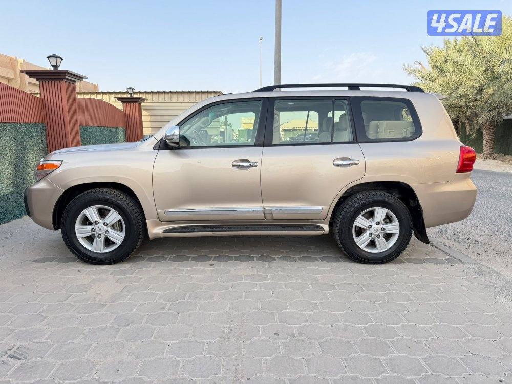 لاند كروزر 2013 GXR وارد الساير3