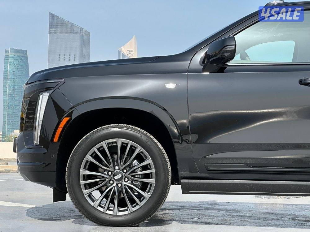 اسكاليدPLATINUM SPORT موديل2025 عداد1700كيلو الغانم تحت الكفاله1