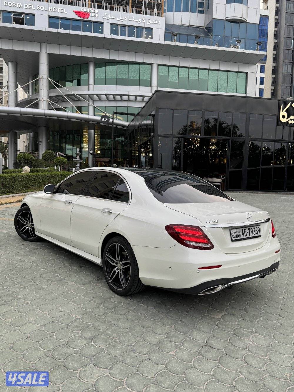 مرسيدس E300 موديل 2017 ممشى 100 الف صبغ الوكالة مواصفات خاصة3