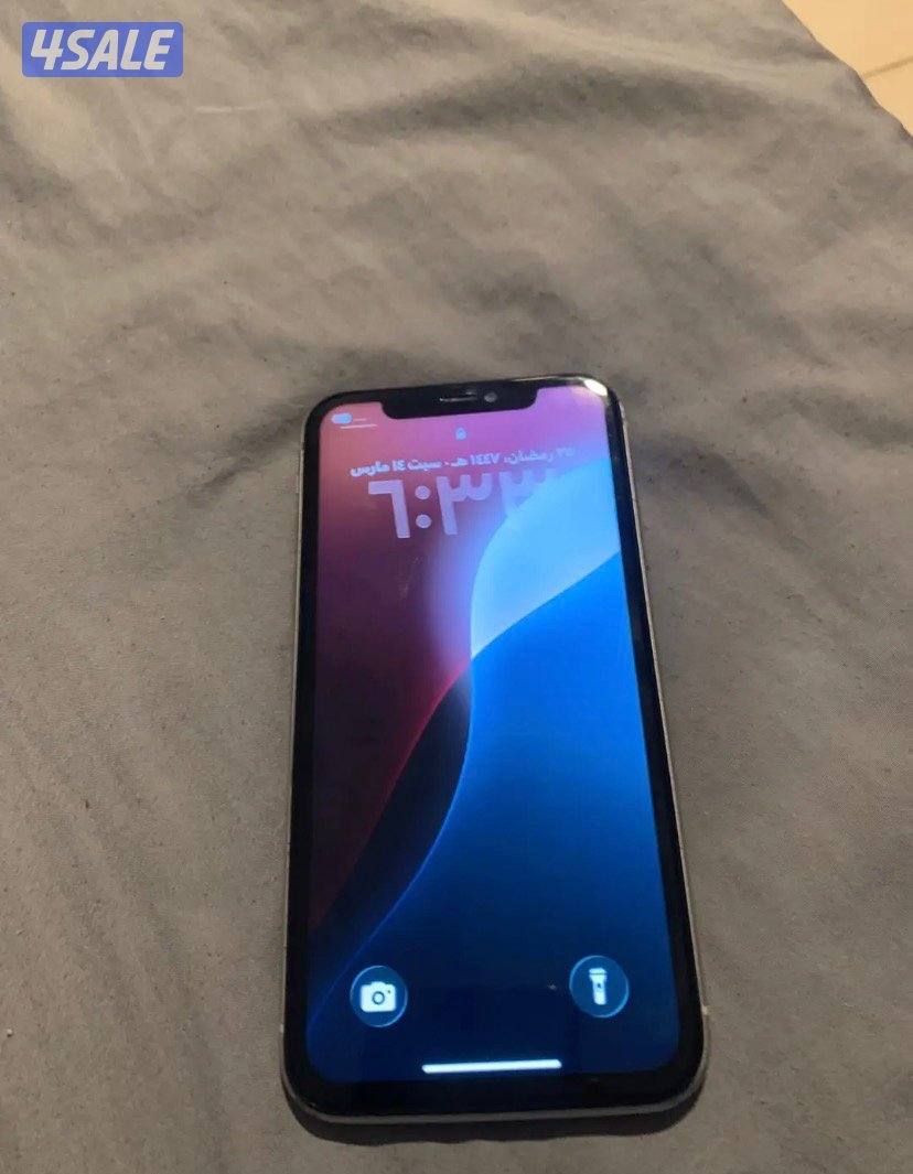 ايفون ١١ للبيع ززين يعلون ويقللون صوت مو شغالين يتصلحون0