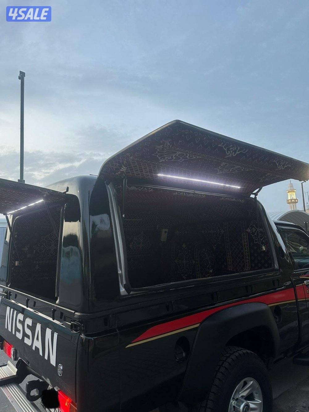 للبيع كانوبي يركب على بيكب تيوتا ونيسان0