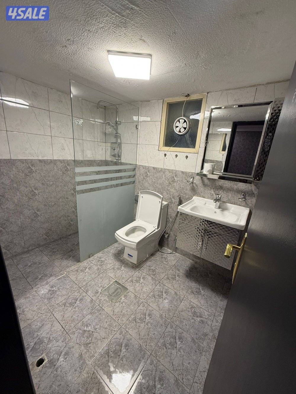 شقه للايجار خلو غرفة وصالة ومطبخ وحمام تشطيب سوبر لوكس1