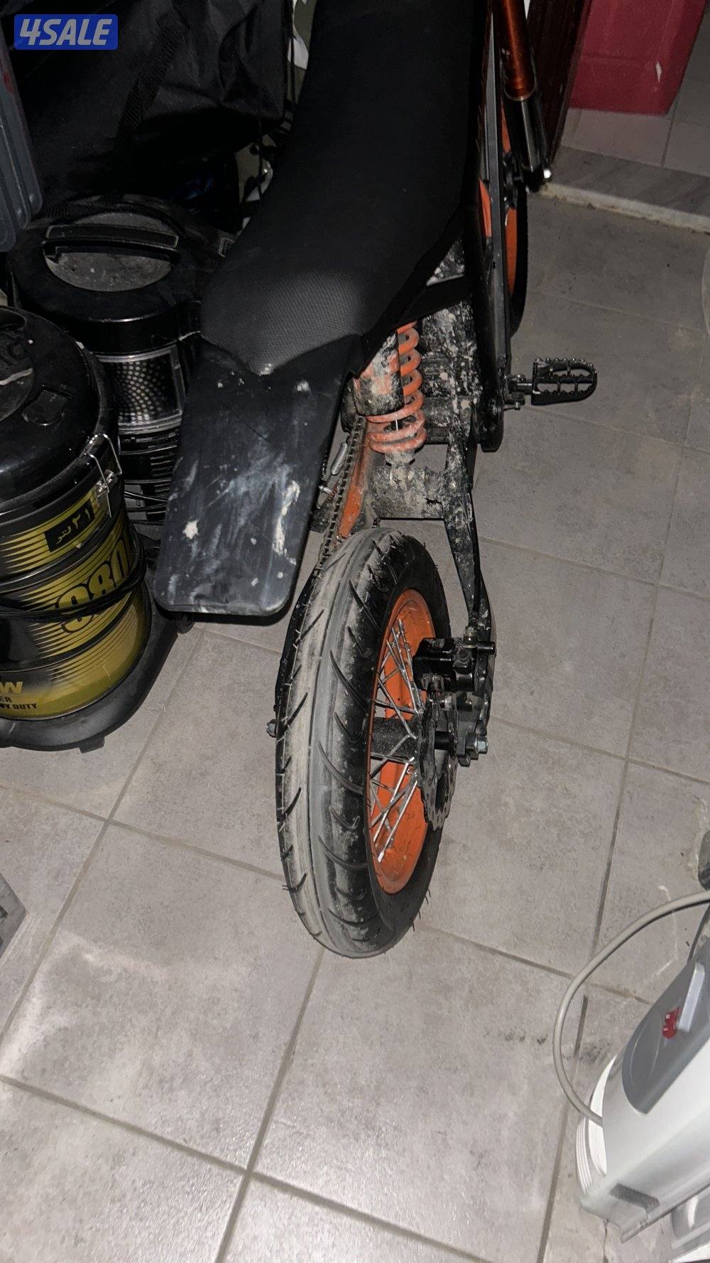 سيكل كوقو عليه تواير شارع سرعة ٦٠ استخدام خفيف1