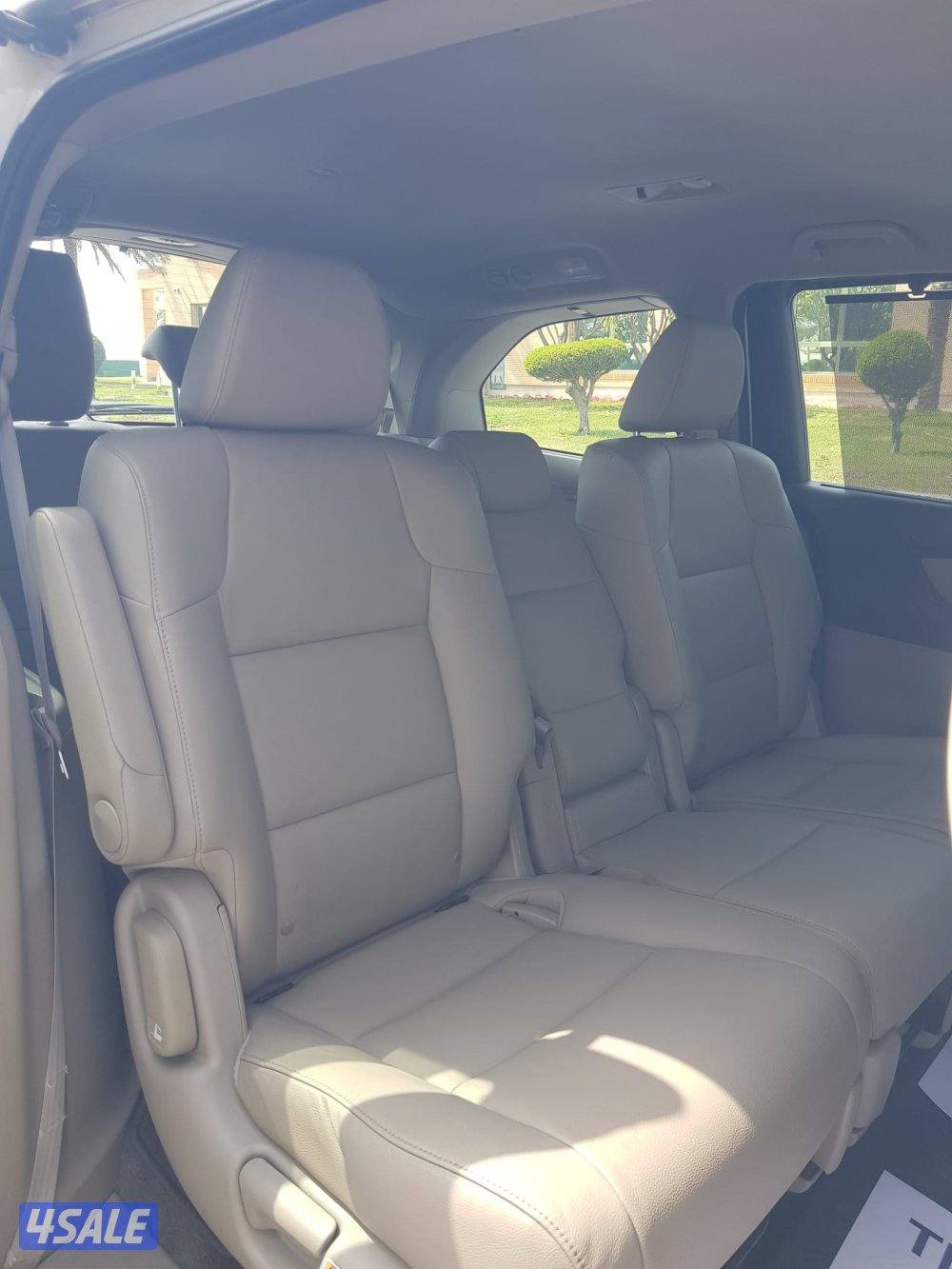 للبيع هوندا اوديسي موديل 2015 عداد 1648