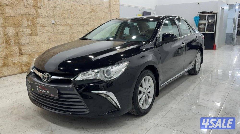 للبيع  كامري. 2017  عداد ٦٢الف1