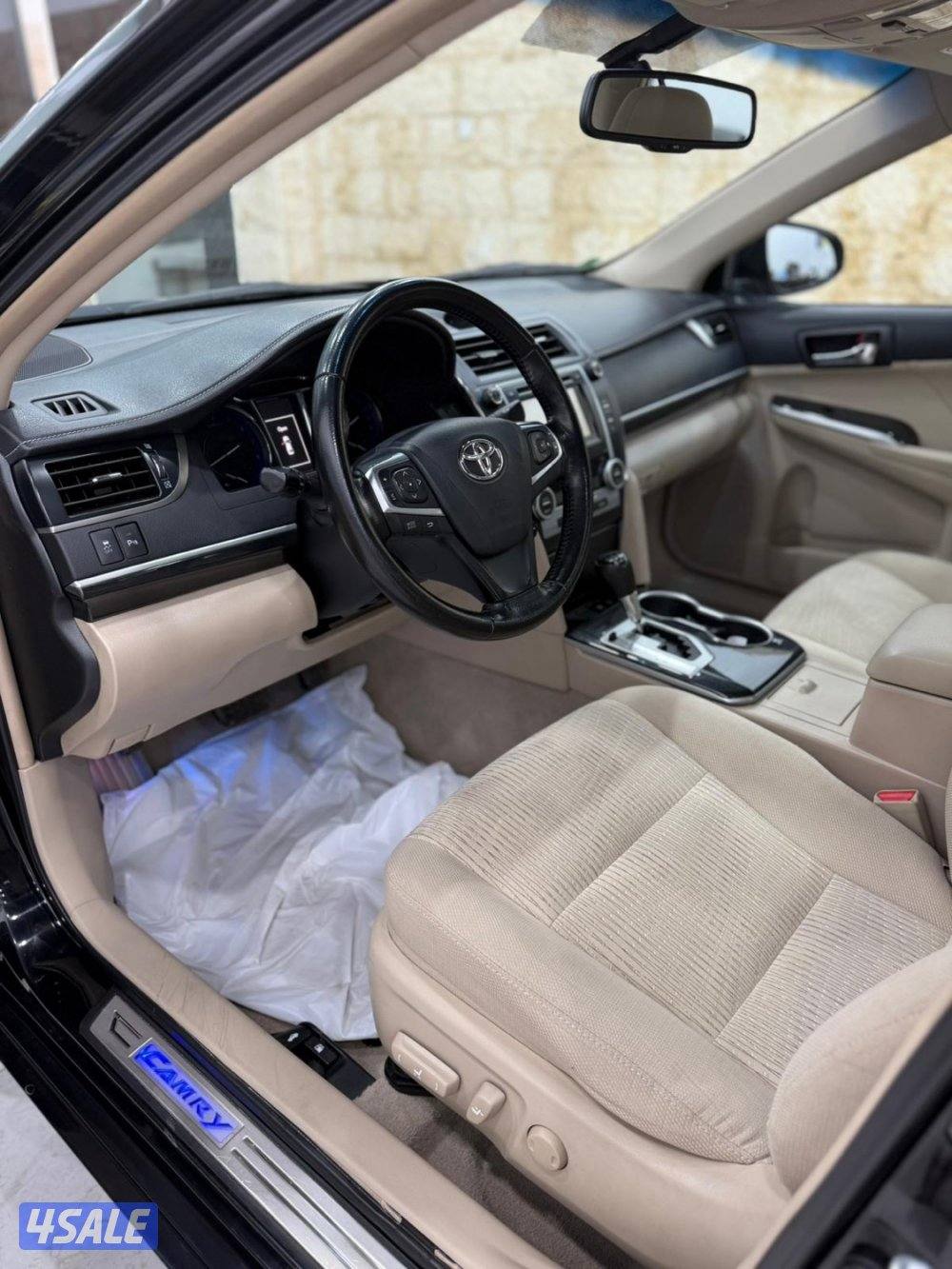للبيع  كامري. 2017  عداد ٦٢الف4