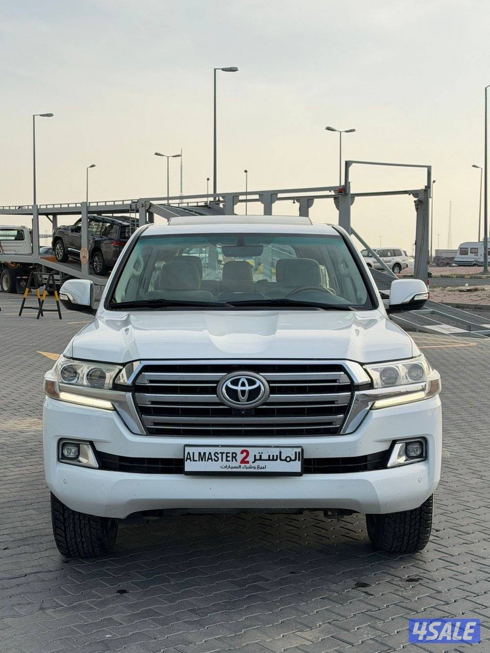 لاند كروزرVXR موديل 2016  عداد 277 الف3