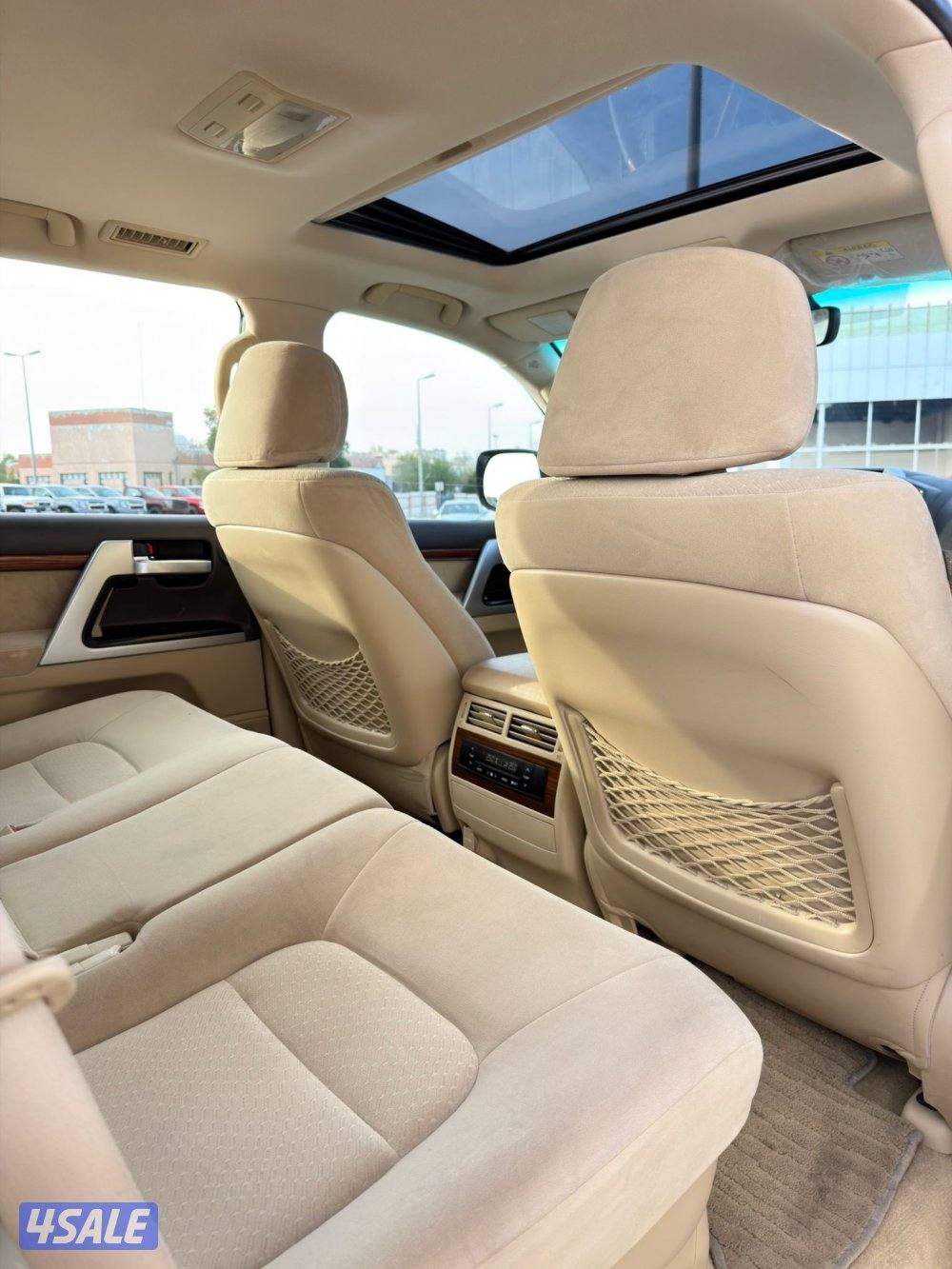 لاند كروزرVXR موديل 2016  عداد 277 الف11