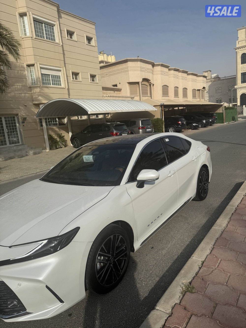 للبيع. كامري موديل ٢٠٢٥ ماشي٦٠٠٠ كامل المواصفات فحص مكينه قير شاصي9